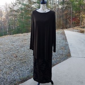 Citiknits 2 pc top and skirt set, Size Large NWT